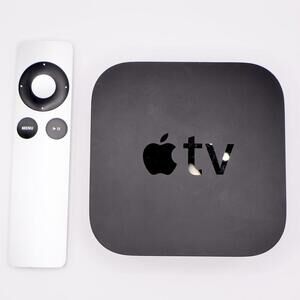 Apple TV A1469 - Functional with Remote - REV A model with A5 Processor